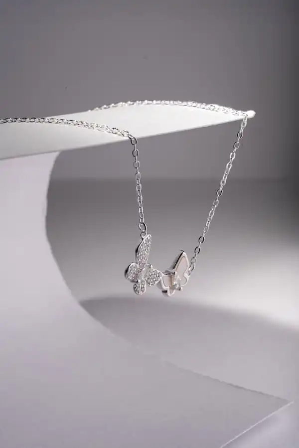 Collares de plata y acero inoxidable de Joyería Sáenz