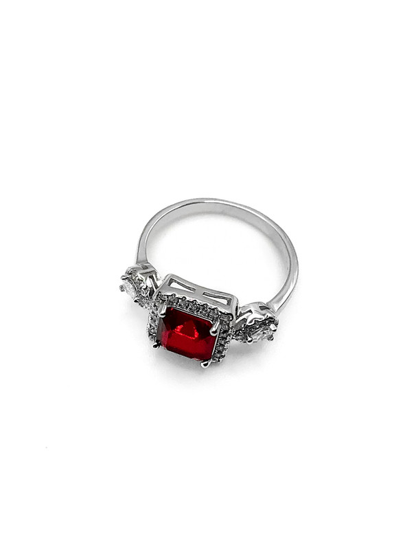 Anillos plata piedra roja cuadrada con enjoye blanco y gotas al costado