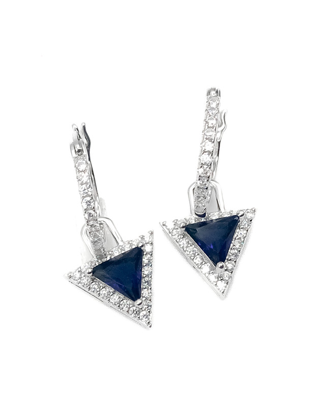 Aretes plata Huggies enjoyado piedras blancas con triangulo colgante piedra azul