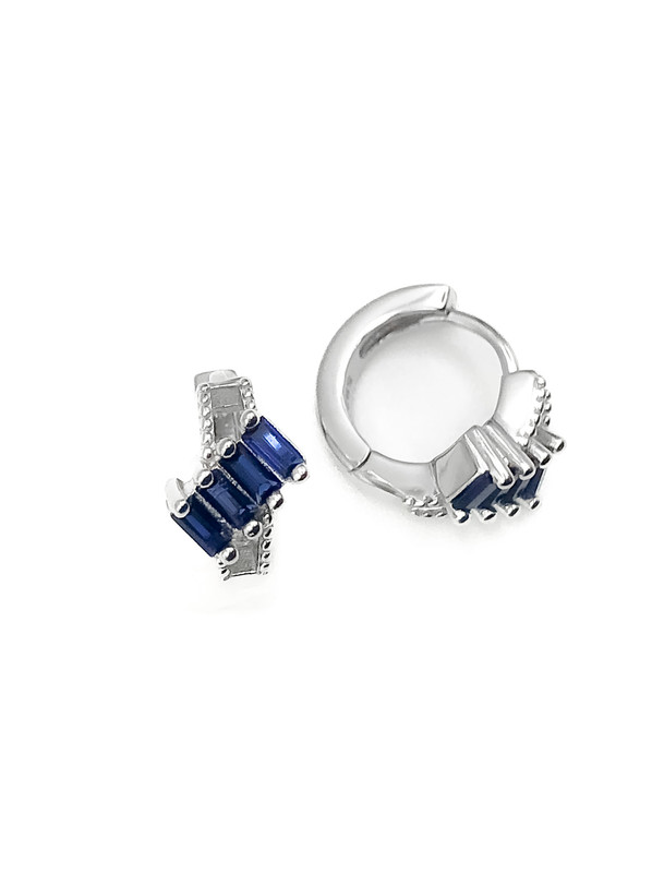 Aretes plata huggie pequeño piedras azul bagettes cruzadas