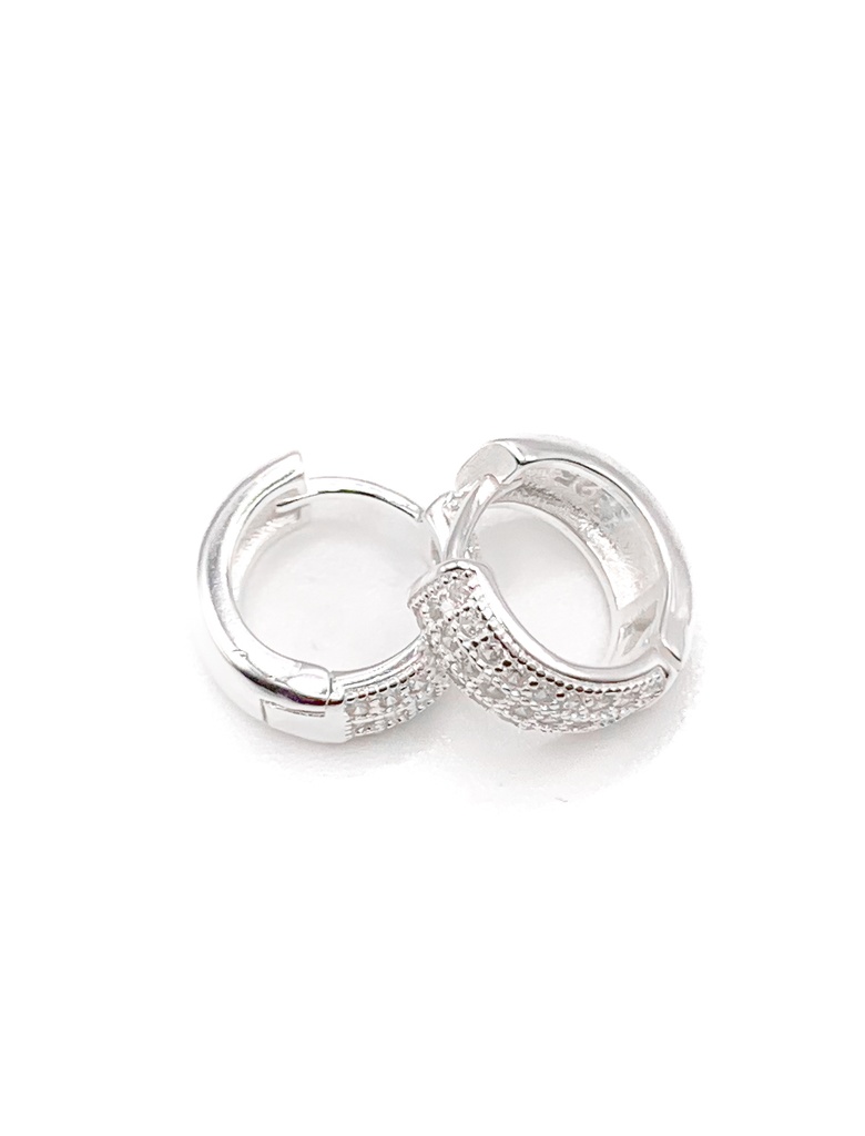 Aretes plata huggies pequeñas anchas circones blancos