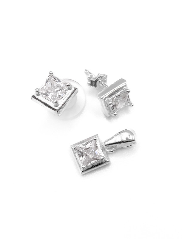 Juegos plata cuadrado blanco a presión