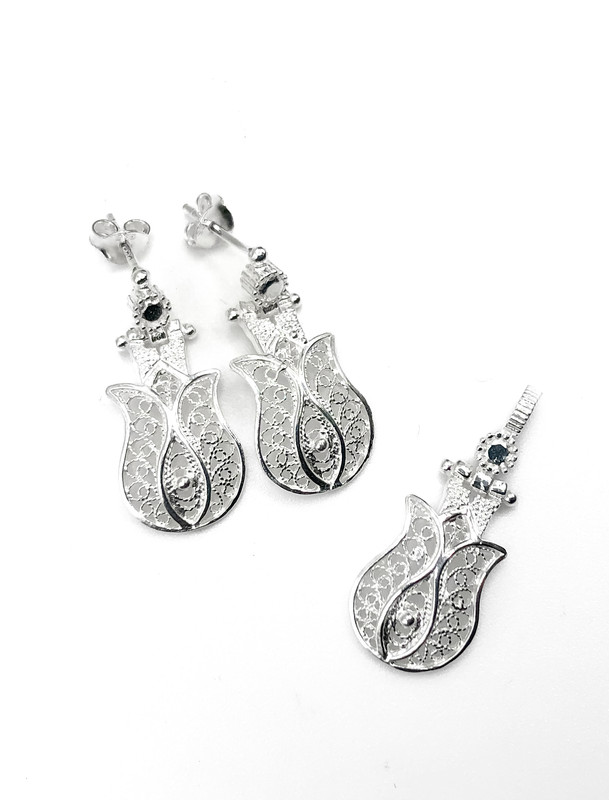 Juegos plata filigrana tulipan calado a presion