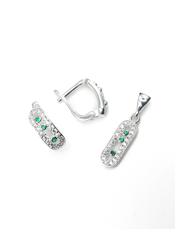 Juegos plata oval circon verde patente