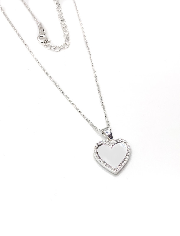 Collares plata corazón con placa y piedras blancas